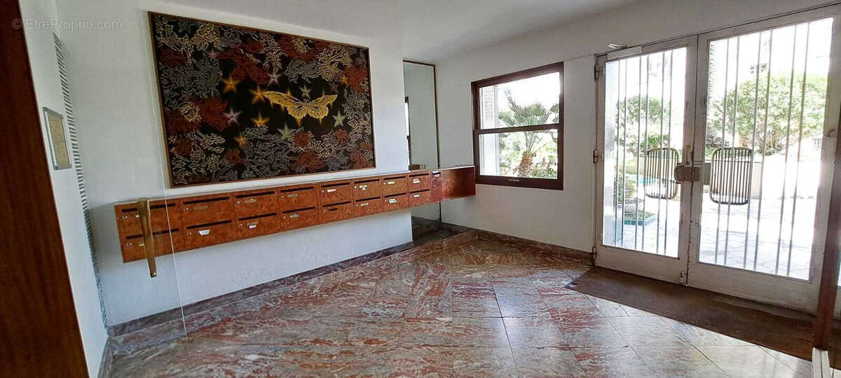 Cave et garage en sous-sol - photo 3