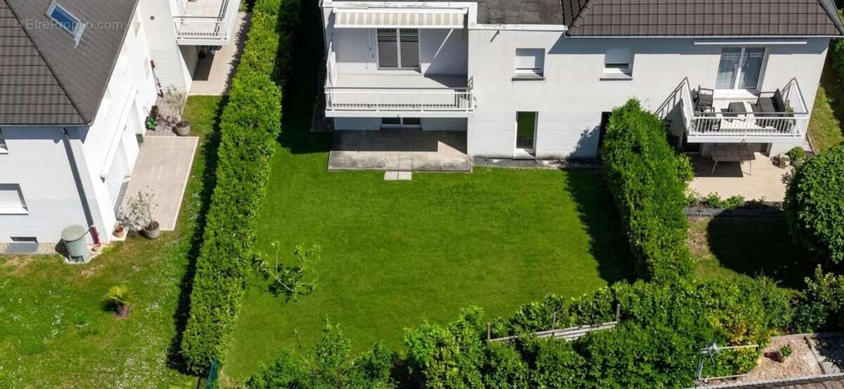 NORME PMR, Rez-de-jardin T3 avec 180 m² d'extérieur et 2 places de parking  – Dijon Bel-Air - Calme proche de la nature - photo 2