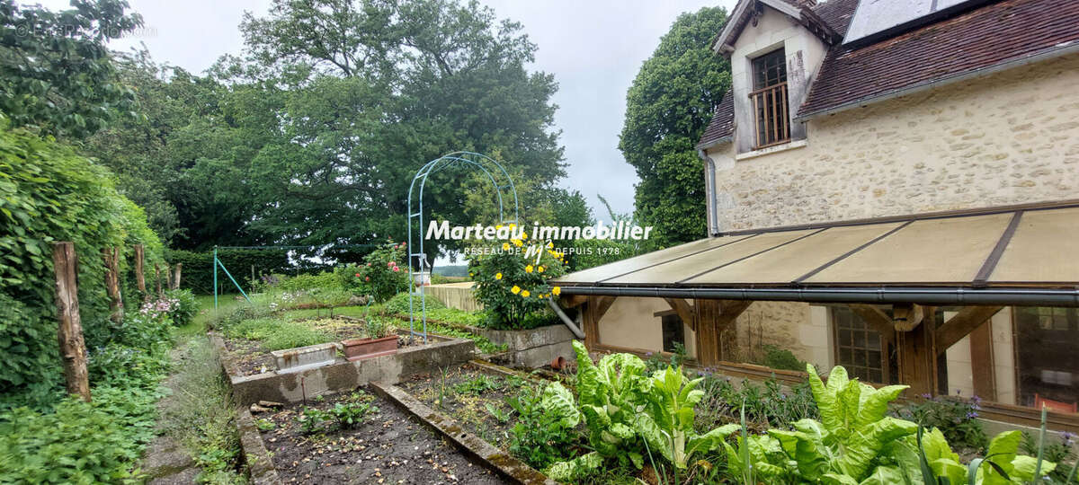 Maison à REMALARD