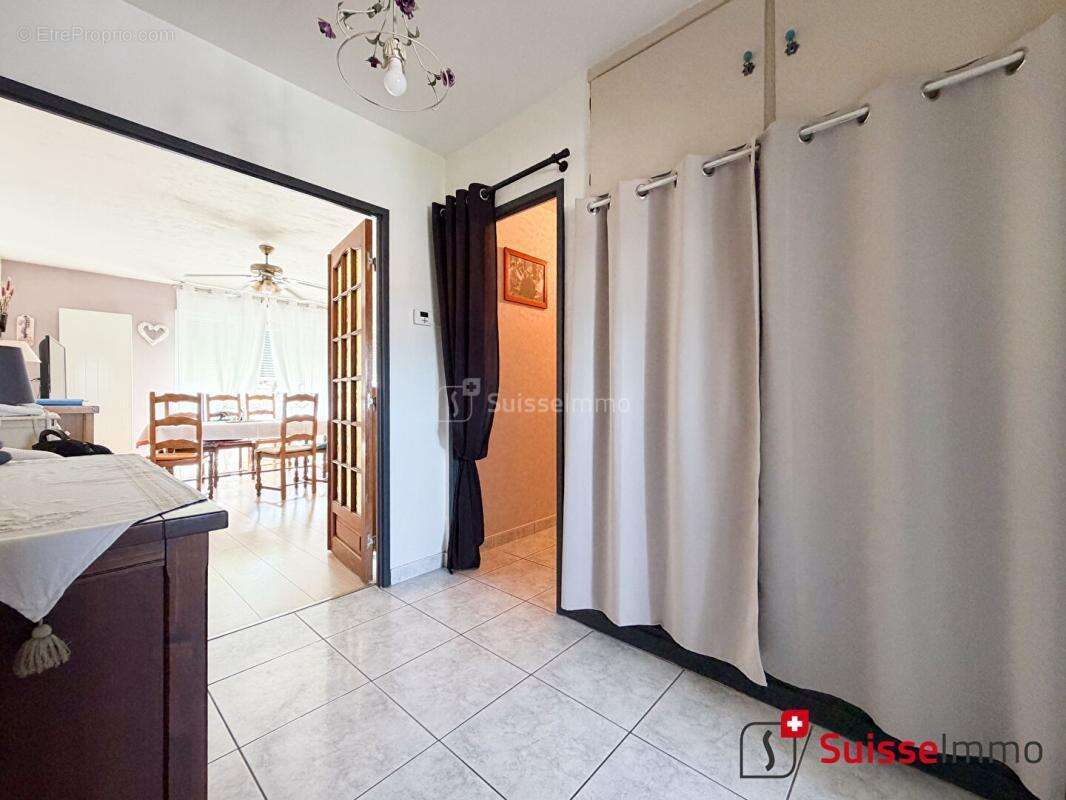 Appartement Grand Charmont 3 pièces 78.4 m2 - photo 6