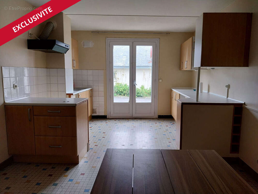 Maison à SAINT-PIERRE-D&#039;EXIDEUIL