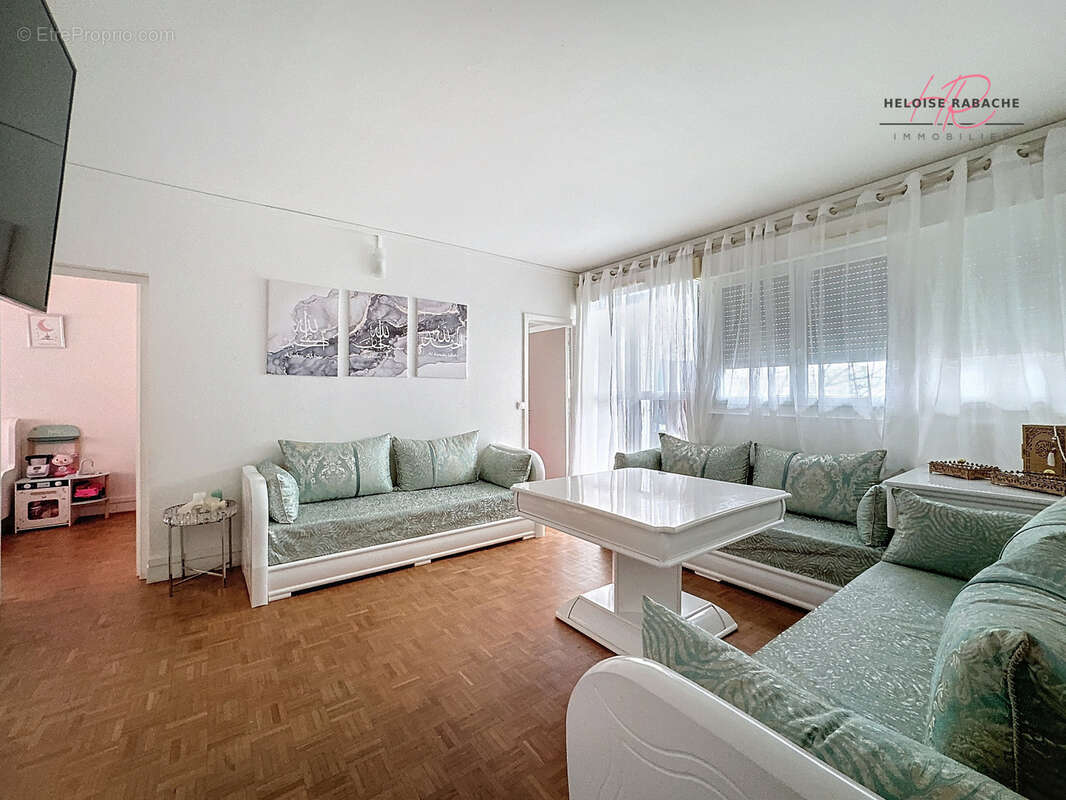 Appartement à AUBERGENVILLE