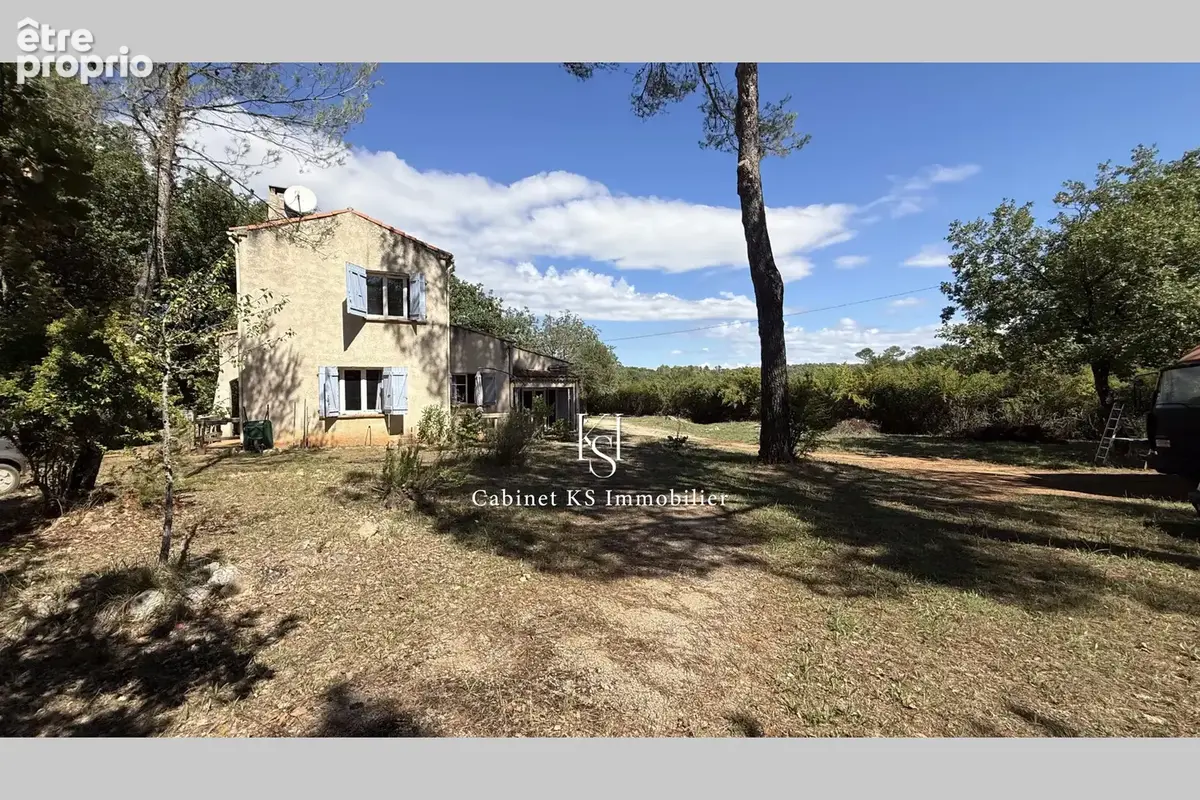 Maison 5 pièces 115 m² à vendre à Saint-Maximin-La-Sainte-Baume (83470) - photo 2