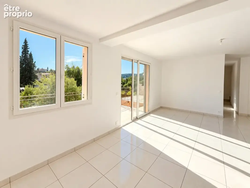Maison T5 à vendre à Manosque Village - surface utile d'environ 220 m² - photo 4