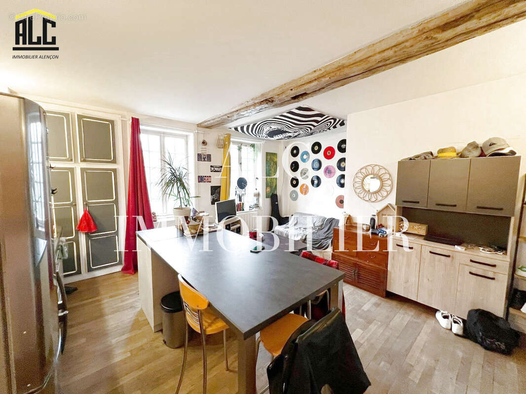 Maison à SAINT-CENERI-LE-GEREI