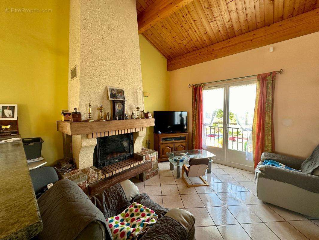 Maison à BELLEGARDE-DU-RAZES