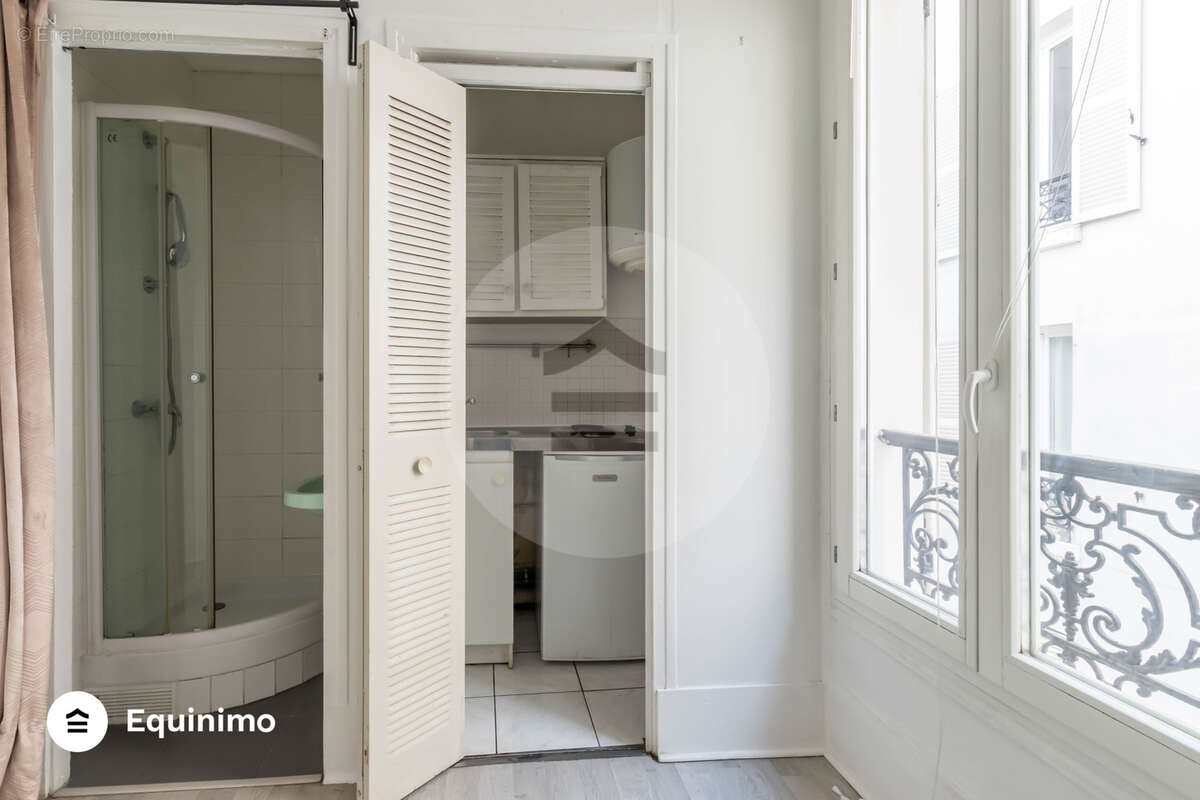 Appartement à PARIS-17E