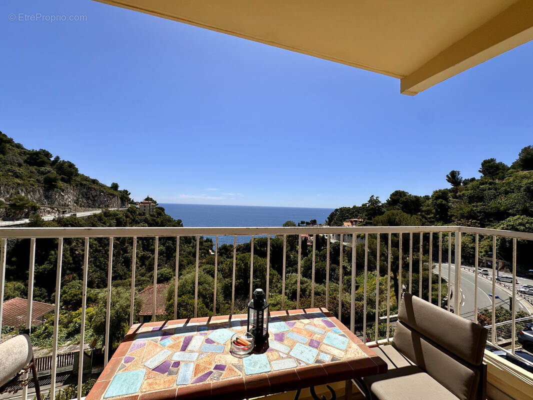 Appartement à EZE