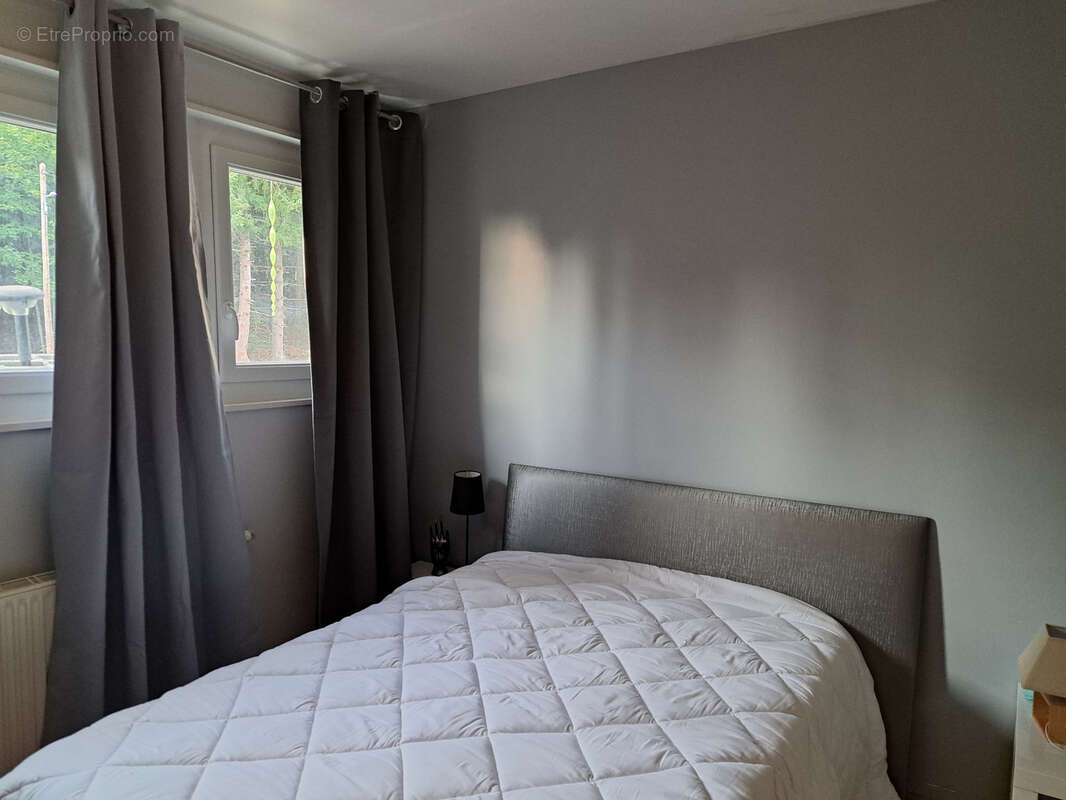 Maison à LE CHAMBON-SUR-LIGNON