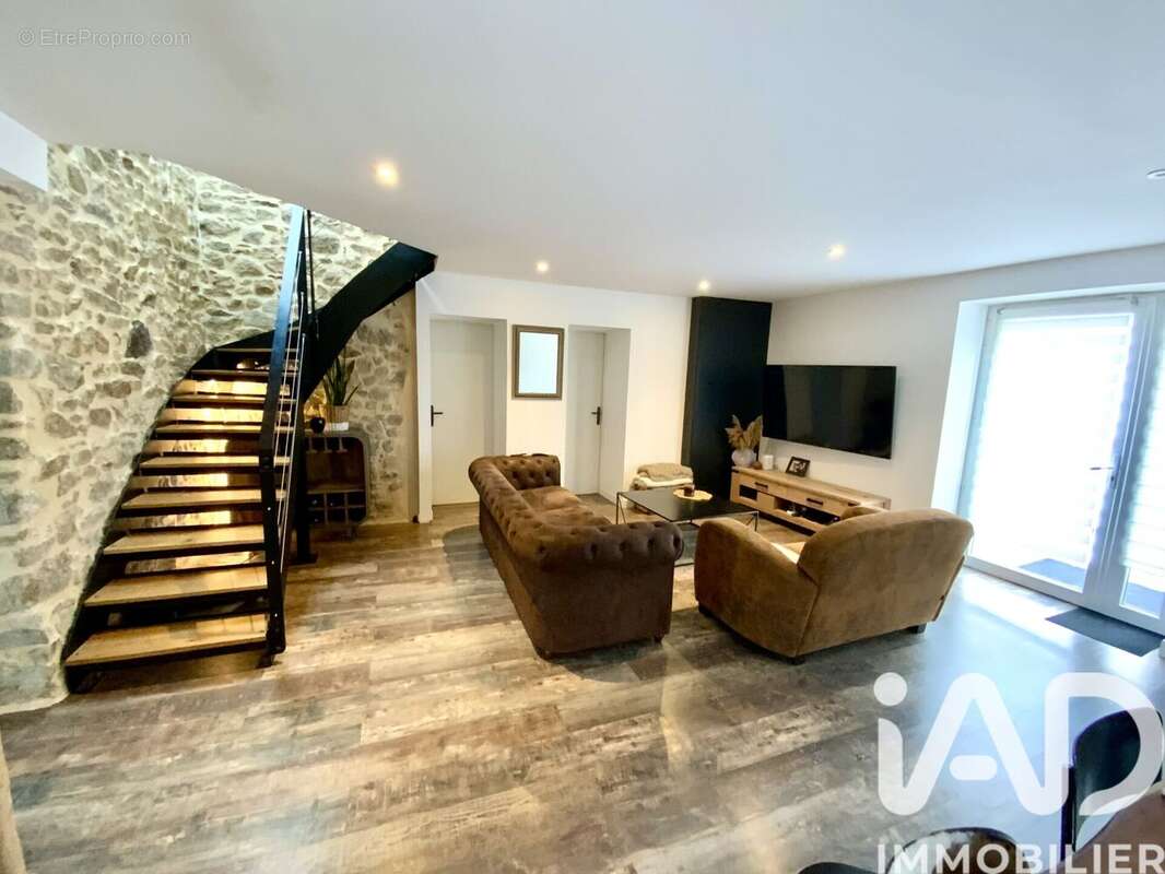 Maison 128 m² à Saint-Andre-Des-Eaux  - photo 7