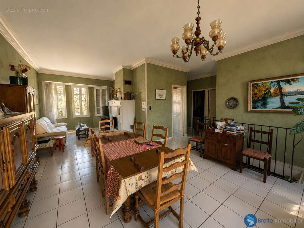 Maison à LA VALETTE-DU-VAR