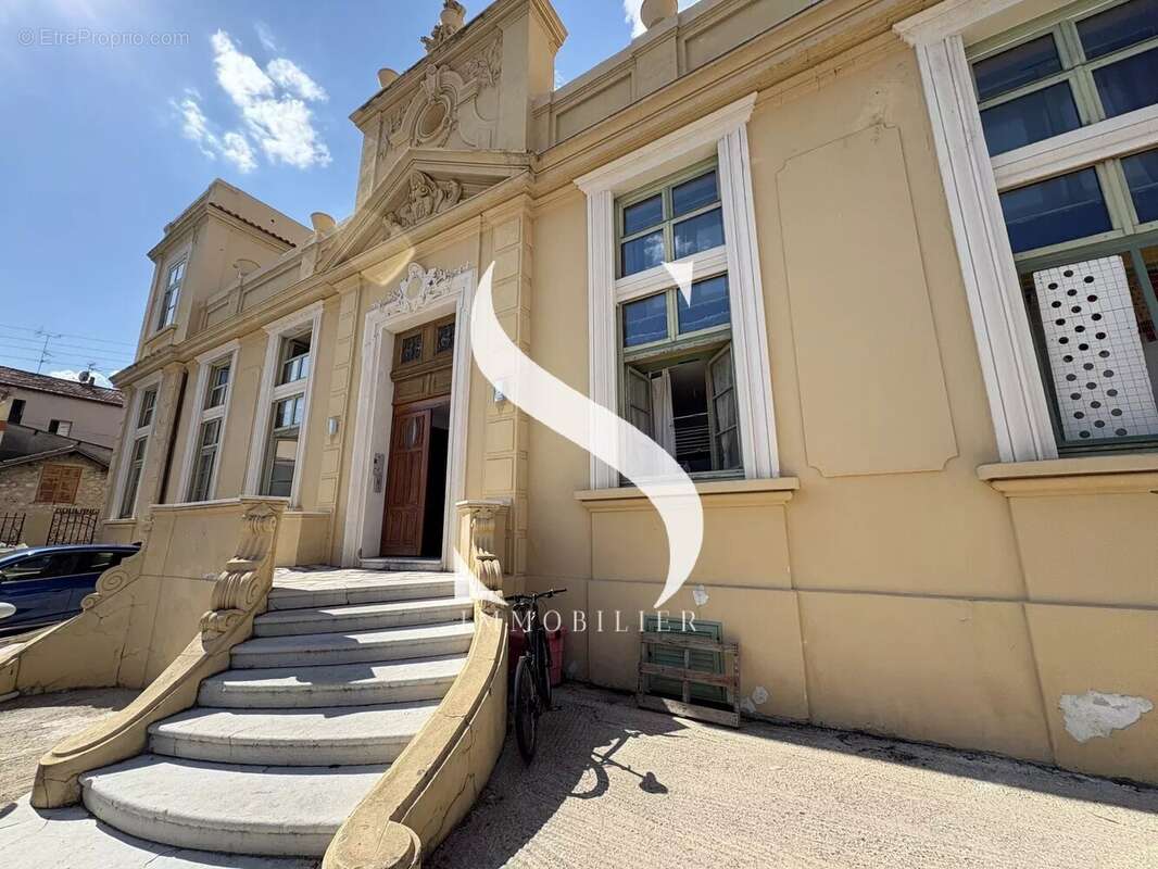 Appartement à VALLAURIS