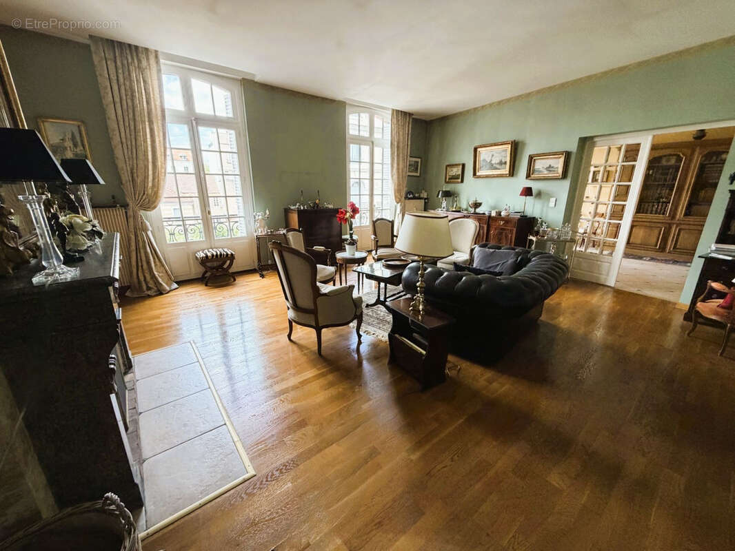 Appartement à VICHY