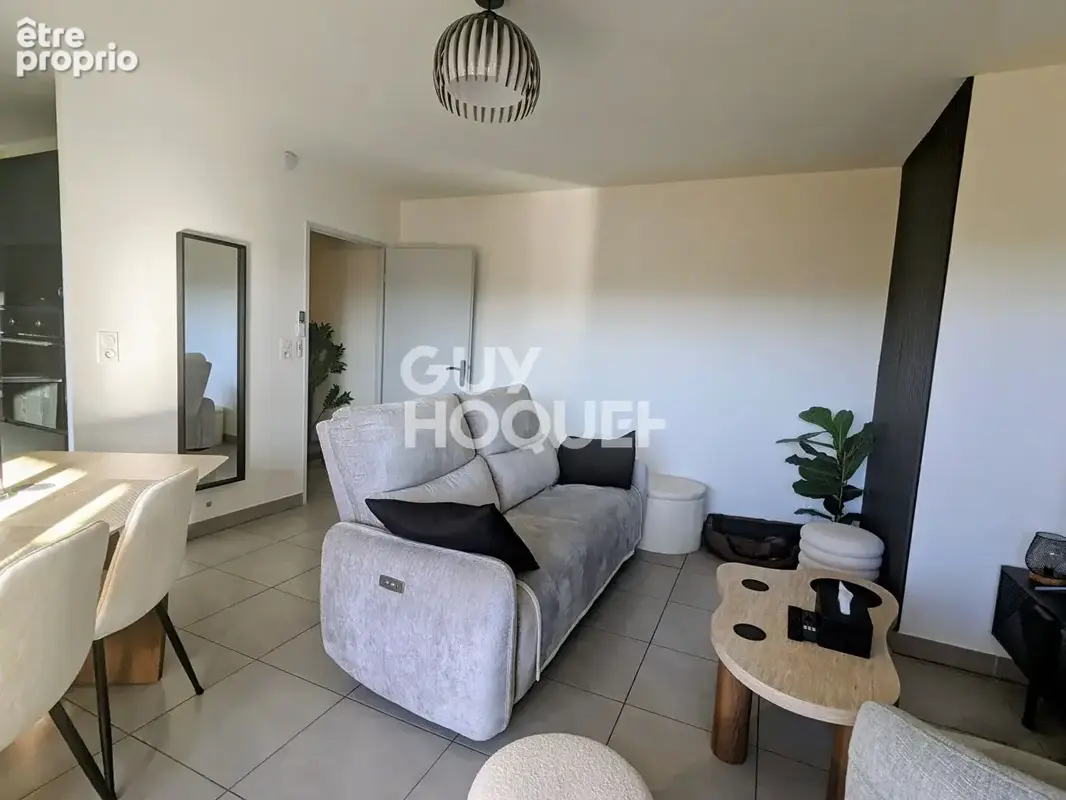 Appartement T3 Près d'Arènes 65 m2 + double terrasse + garage - photo 8