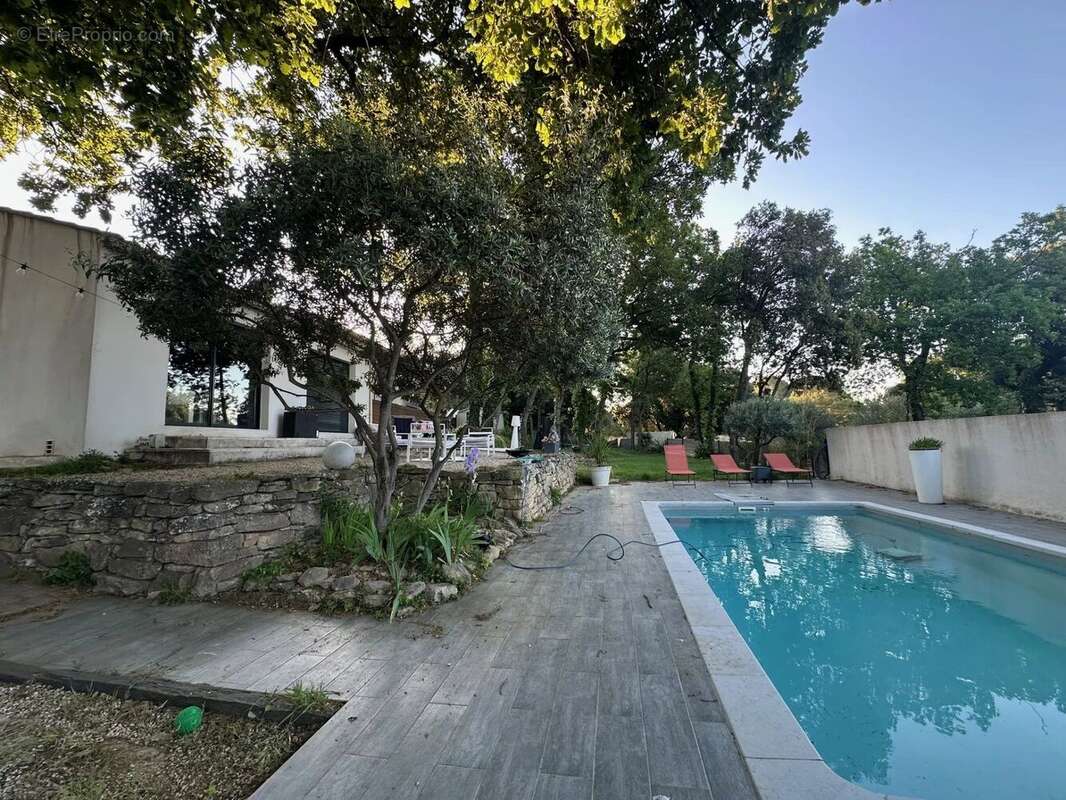 Maison à POURRIERES