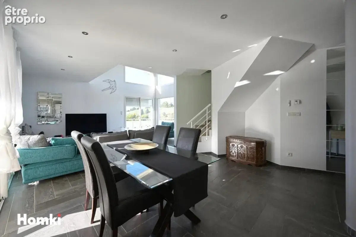 Bilieu – Maison d'architecte avec vue dominante, volumes exceptionnels et cadre privilégié - photo 4