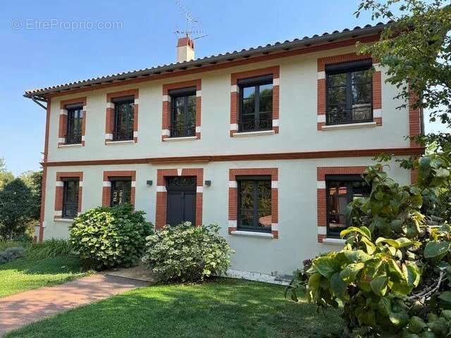 Maison à VIGOULET-AUZIL