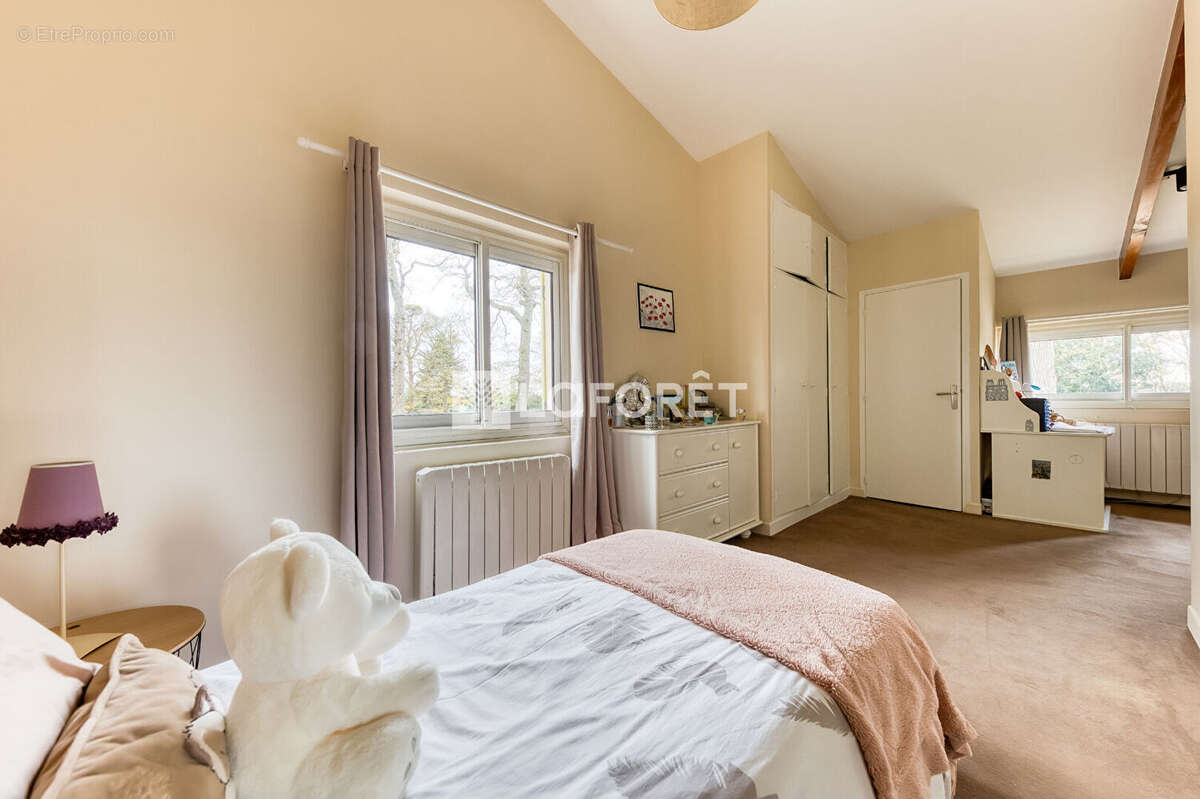 Maison à PONTAULT-COMBAULT