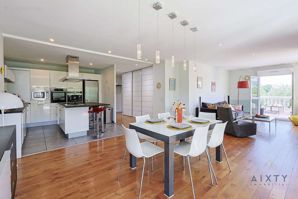 Appartement à MARSEILLE-7E