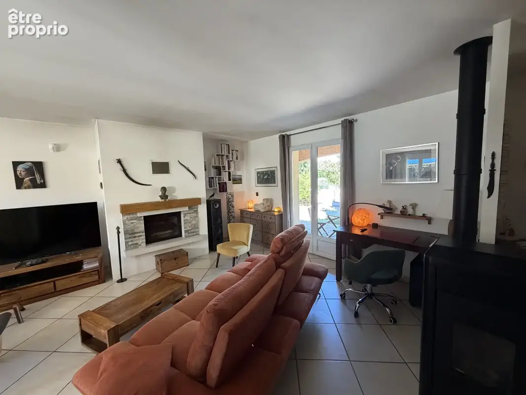 Régusse Villa 104m2 avec piscine, garage et terrain arboré - photo 6