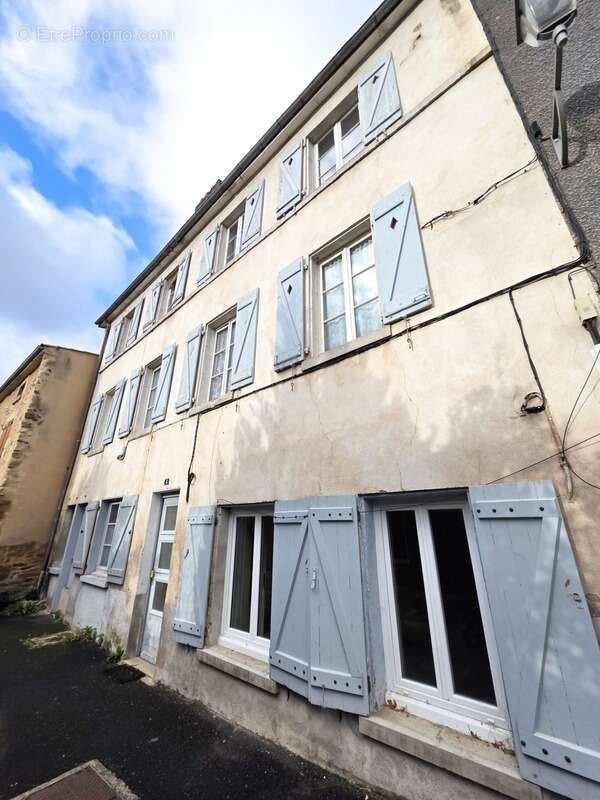 Maison à BILLOM