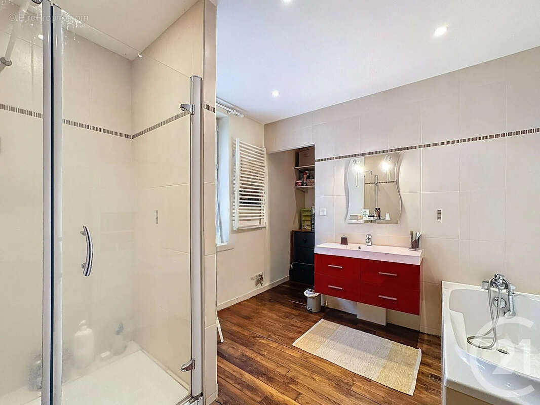 Maison à MENESTREAU-EN-VILLETTE