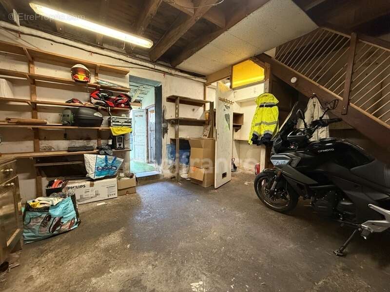 Maison à LAVERNOSE-LACASSE