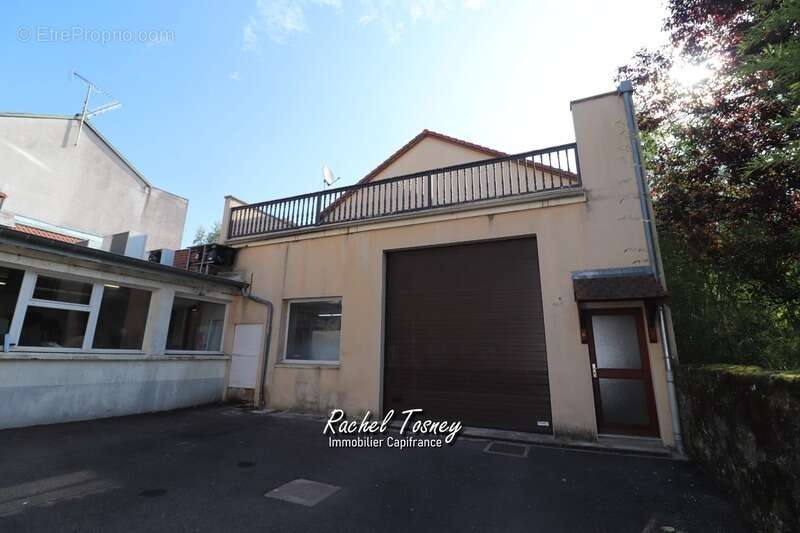 Appartement à CHAMPAGNEY