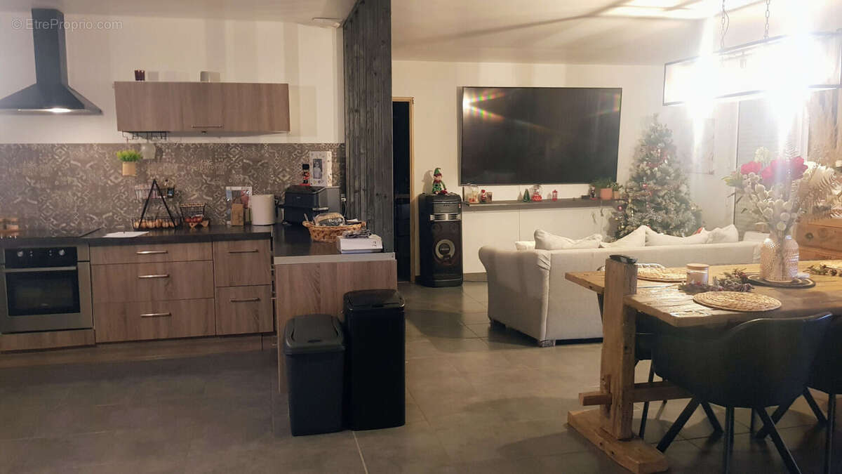 Maison à SAINT-LEGER