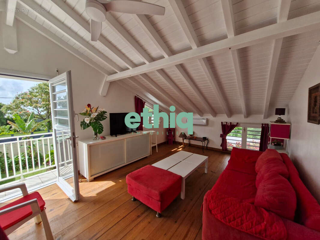 Maison à SAINTE-ROSE