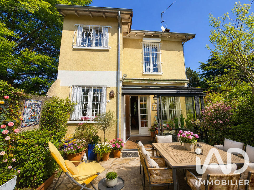 Photo 1 - Maison à LE PERREUX-SUR-MARNE