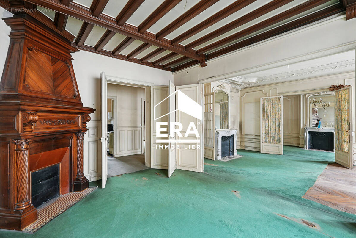 Appartement à PARIS-9E