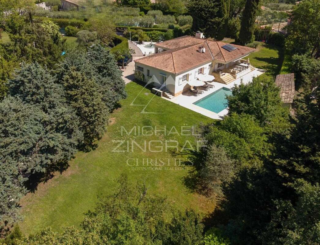 Propriété verdoyante proche du village - photo 19