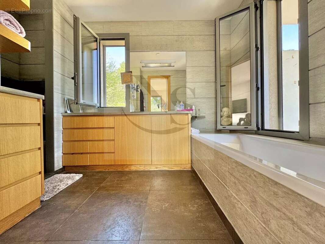 Maison à AIX-EN-PROVENCE