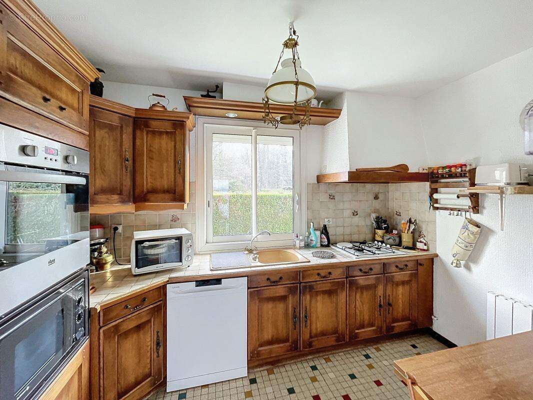 Maison à MOGNEVILLE