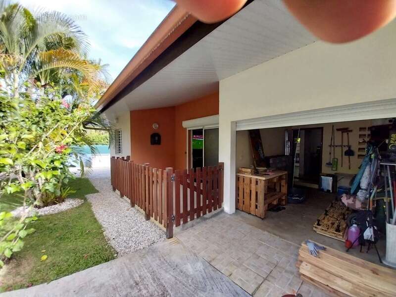 2 maison T3 locatif à REMIRE MONTJOLY (973) - photo 8