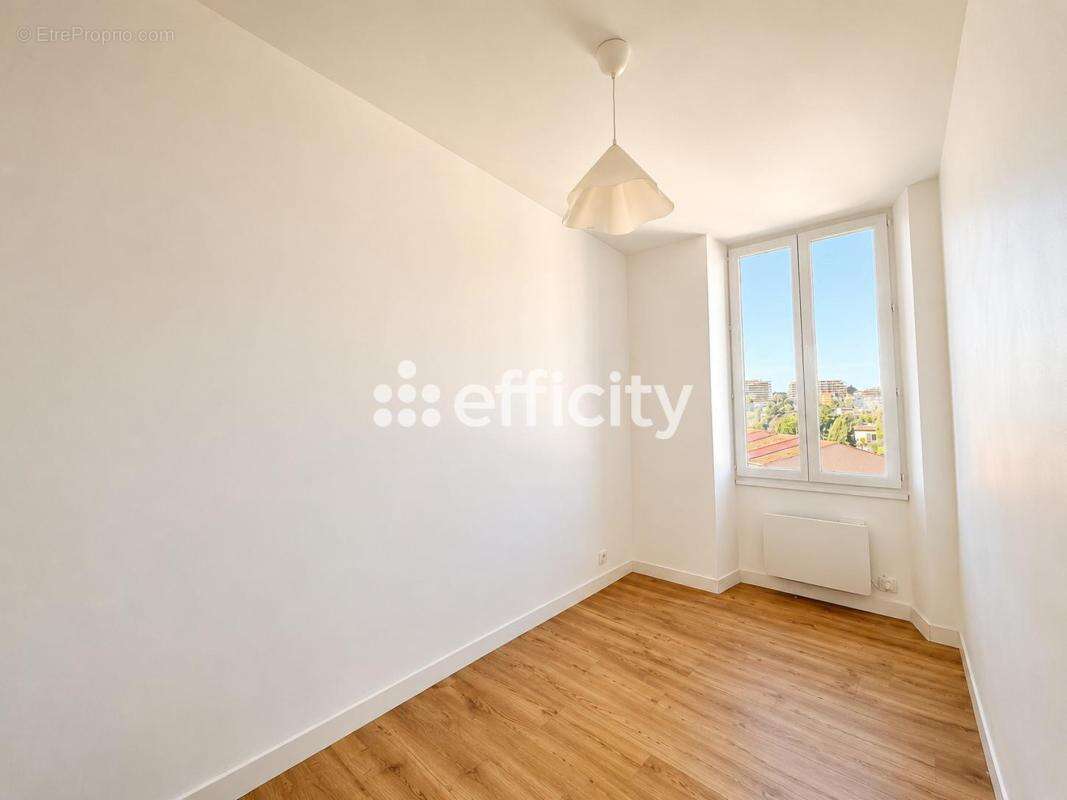 Appartement - photo 2