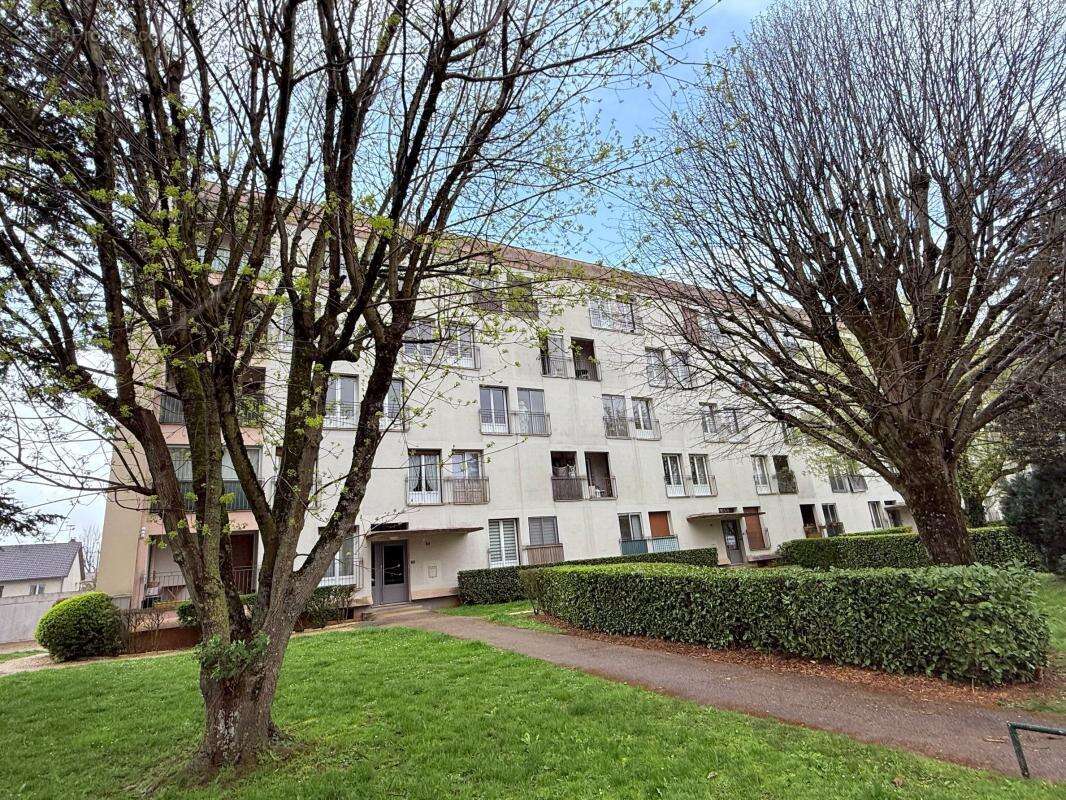 Appartement à CHENOVE