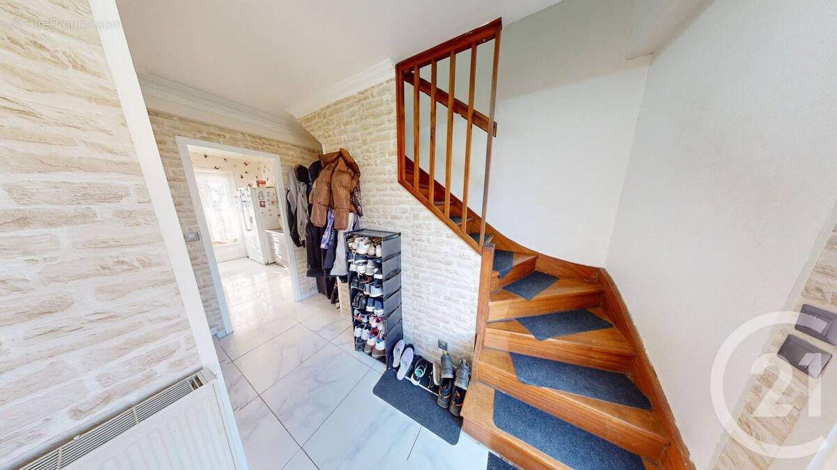 Maison à SAINT-QUENTIN