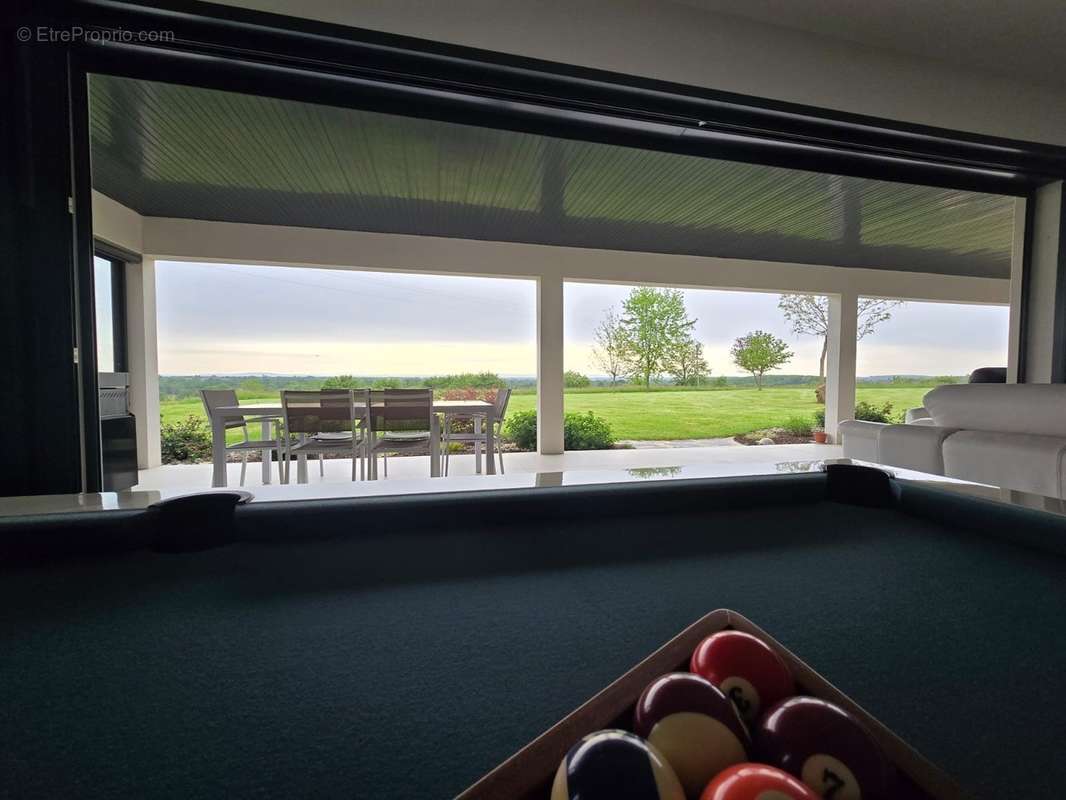 Maison à PONT-DE-VEYLE