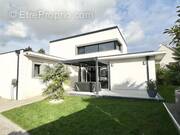 Maison à MOISSY-CRAMAYEL