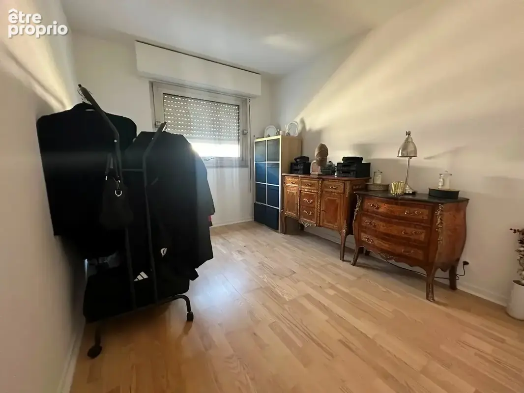 Paris 17ème Guy Môquet. 3 pièces 2 chambres. - photo 4