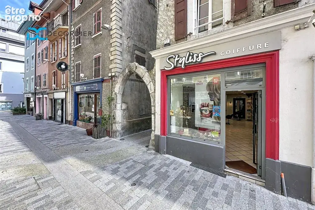Evian centre - local commercial 65.57m² - photo 13