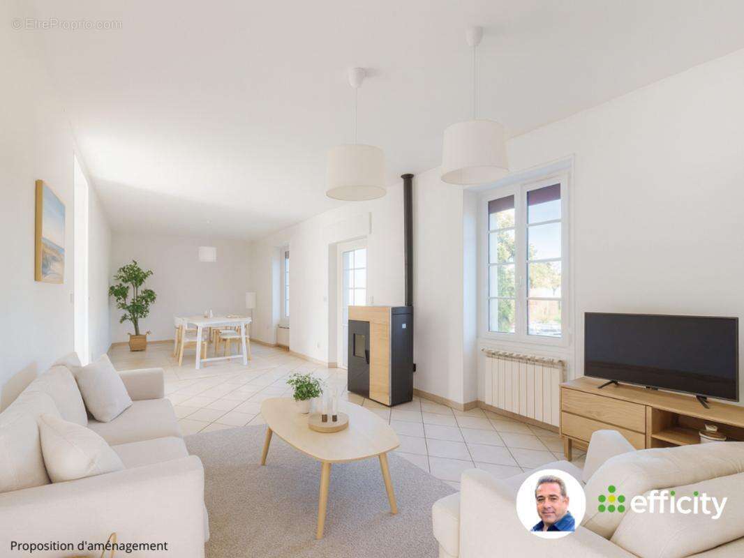 Maison à VALLON-EN-SULLY