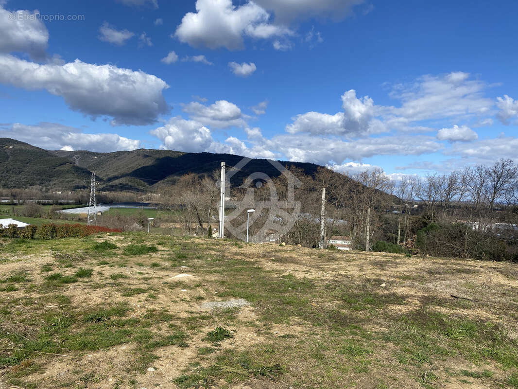 Terrain à LA VOULTE-SUR-RHONE