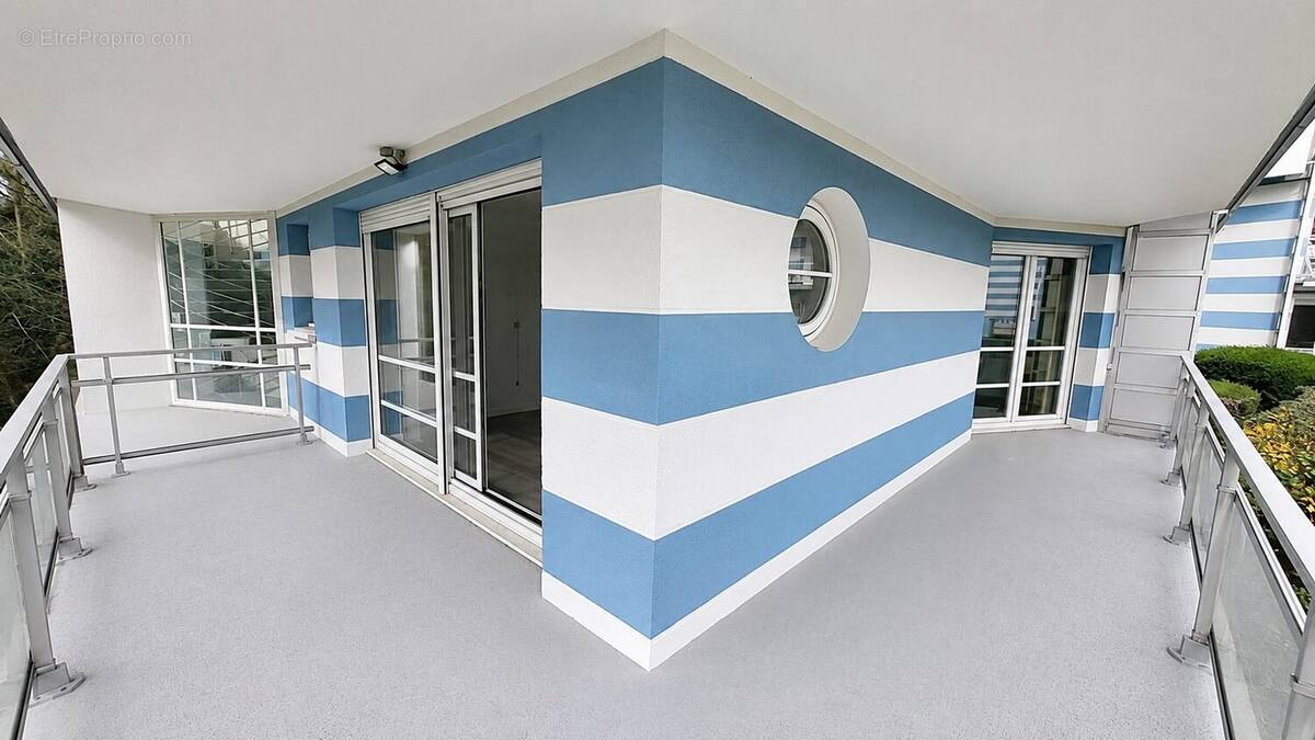 Appartement à MONT-SAINT-AIGNAN