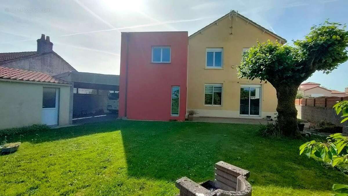 Maison Les Landes Genusson 6 pièces 146 m2 - photo 11