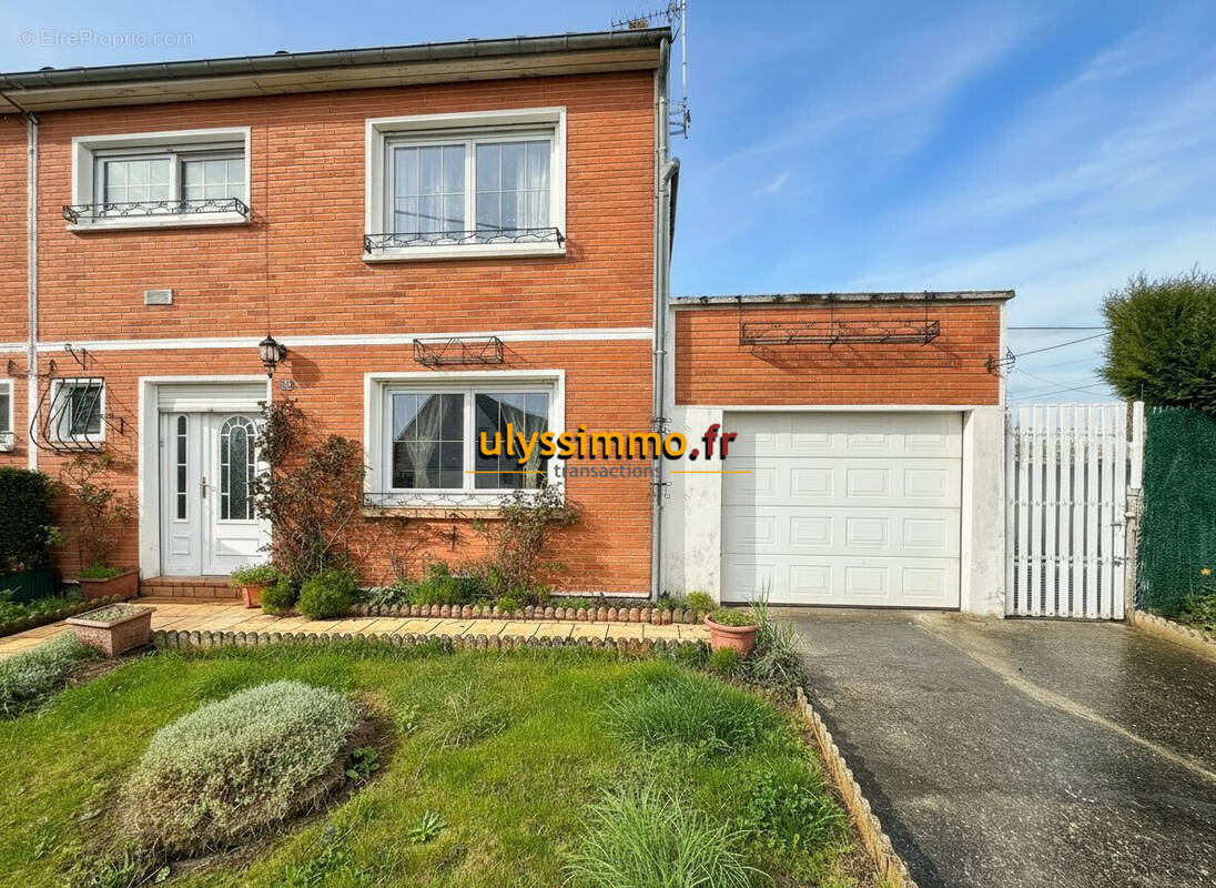 Maison à HARBONNIERES