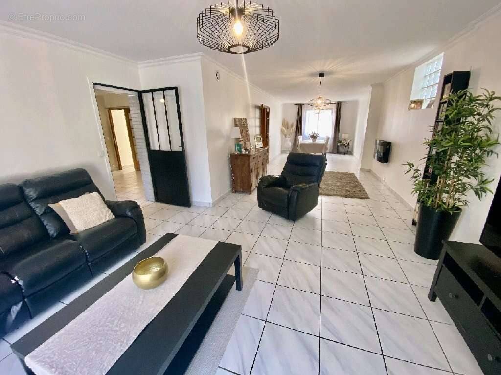 Maison à MITRY-MORY