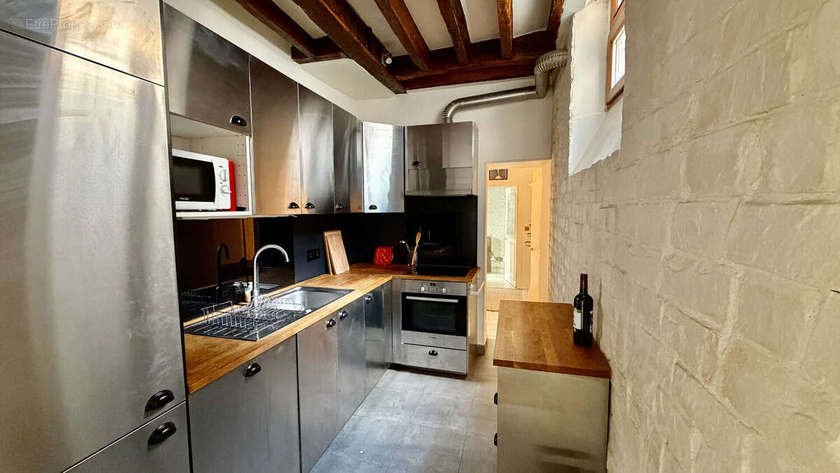 Appartement à PARIS-2E